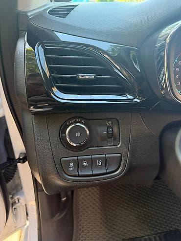 Продажа авто: Chevrolet Spark: 2017 г., 1 л, Вариатор, Бензин, Хэтчбэк — 8