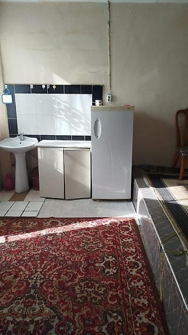 hostel ош: Сдается в аренду помещение под небольшой магазин/салон/мастерскую — 1