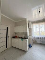 сдаю частный дом бишкек: 50 м², 2 комнаты, Утепленный, Забор, огорожен — 4