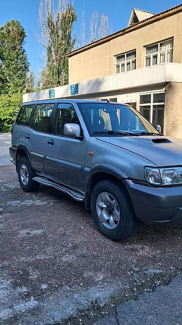 калганы: Nissan Terrano II: 2002 г., 2.9 л, Кол менен иштөөчү, Дизель, Жол тандабас — 4