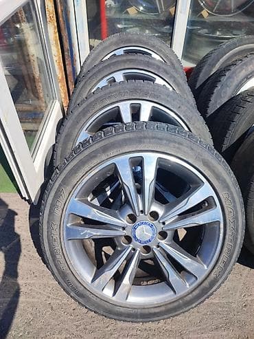 Колеса в сборе 235 / 45 / R 17, Всесезонная, Комплект, Литые