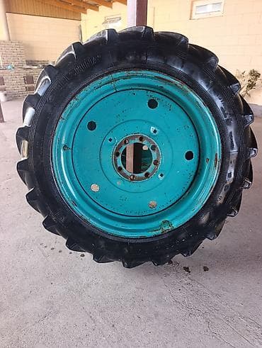 авто руль: Пара тракторных колес в сборе (покрышка + диск) - Количество: 2 шт. - — 2