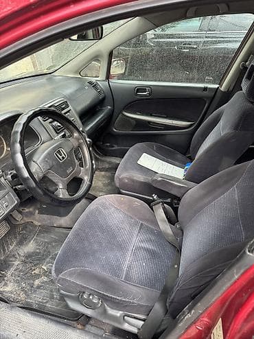 step wgn: Honda Stream: 2001 г., 2 л, Автомат, Бензин, Минивэн — 6
