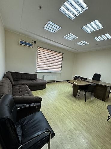 Аренда офисов, 160 м², 1 линия, С отдельной кухней, С отдельным входом at lalafo.kg Аренда офисов, 160 м², 1 линия, С отдельной кухней, С отдельным входом