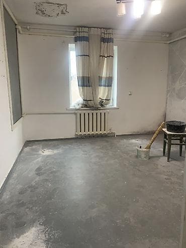 Үйлөрдү ижарага берүү: Үй, 60 м², 3 бөлмө, Менчик ээси, Эски ремонт — 1