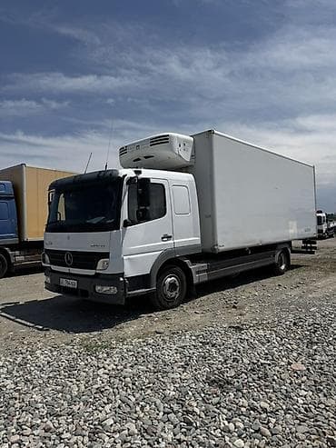 Грузовик, Mercedes-Benz, Стандарт, 6 т, Б/у — 2