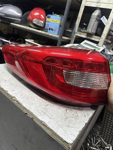 Задний правый стоп-сигнал Hyundai 2016 г.