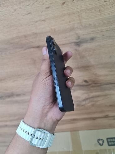 модем скупка: IPhone 16, Б/у, 128 ГБ, Черный, Чехол, 100 % — 9
