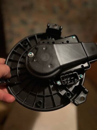 на венто: Вентилятор Toyota 2015 г., Б/у, США — 2