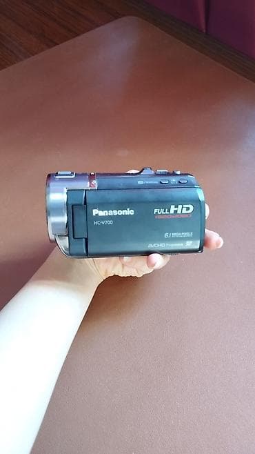 Техника и электроника: Panasonic HC-V700 - видеокамера в идеальном состоянии Продаю — 1