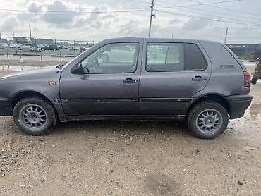 Volkswagen Golf: 1994 г., 1.6 л, Механика, Бензин, Хэтчбэк