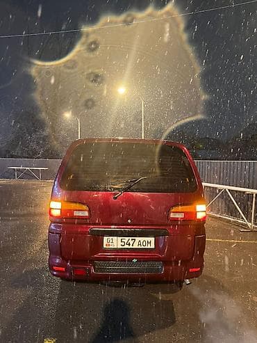 Mitsubishi Space Gear: 1997 г., 2 л, Механика, Бензин, Минивэн