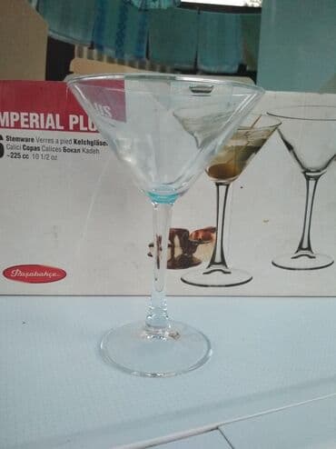 Продам посуду,5 фужеров