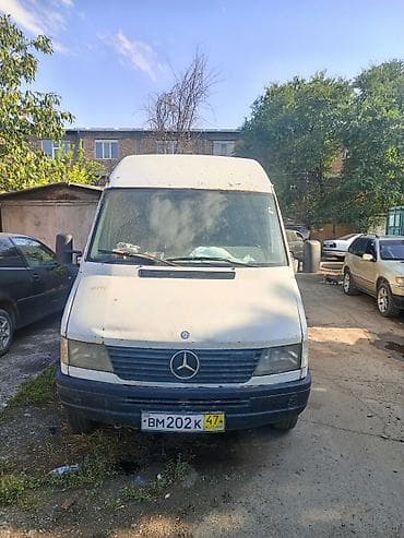 bud e9: Легкий грузовик, Mercedes-Benz, Стандарт, Б/у — 10