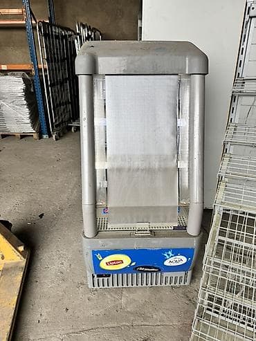 витрынный холодильник: Для напитков — 4