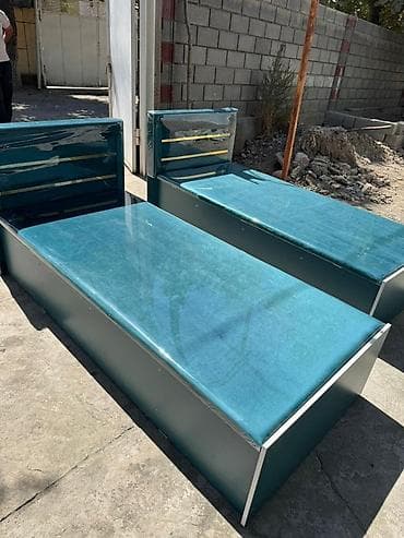 Кровати: Односпальная кровать, Новый, С мягкой обивкой, длина - 210 см — 2