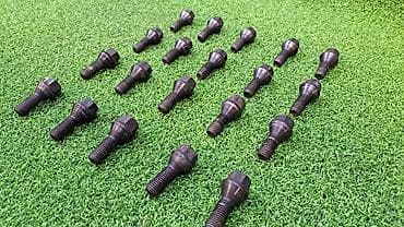 е38: Болты на колеса е38, е39, е46, е36, е34 Цена 1000 сом комплект В — 4