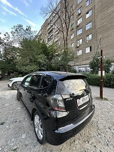 Продажа авто: Honda Fit: 2011 г., 1.5 л, Автомат, Бензин, Хэтчбэк — 3