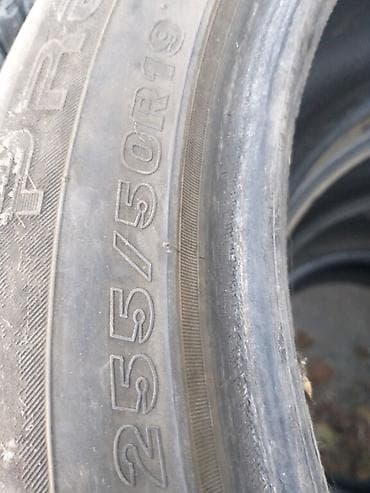 Шин в хорошем. R=?255. состоянии. 4-штуки два зима и два весна