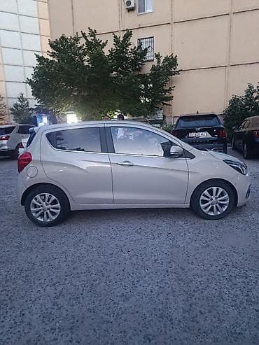 шевроле малибу 2015: Chevrolet Spark: 2015 г., 0.1 л, Бензин, Хэтчбэк — 6