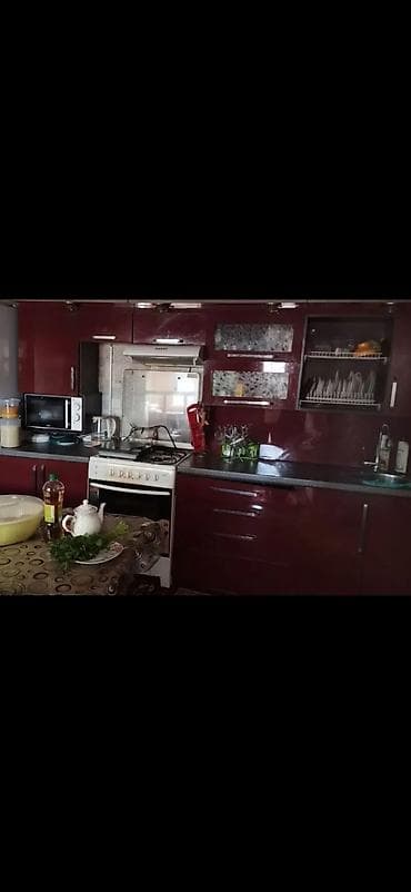 4 комнаты: 70 м², 4 комнаты, Забор, огорожен — 2
