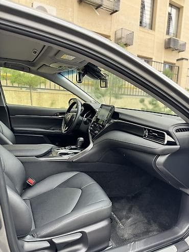 e2 byd: Toyota Camry: 2021 г., 2.5 л, Вариатор, Гибрид, Седан — 3