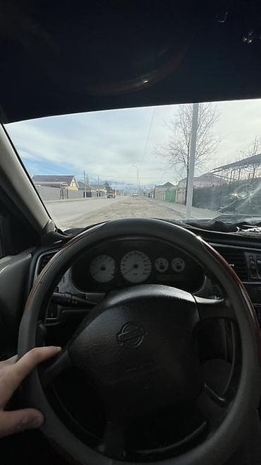 Nissan Primera: 2000 г., 2 л, Механика, Бензин, Универсал at lalafo.kg Nissan Primera: 2000 г., 2 л, Механика, Бензин, Универсал