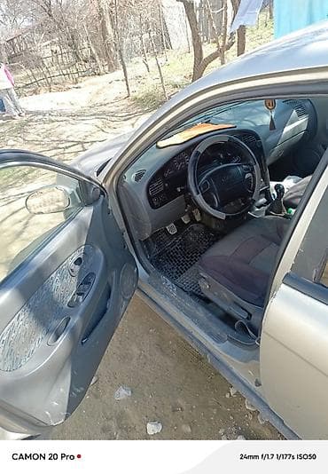 step 2: Kia Sephia: 1995 г., 1.6 л, Механика, Бензин, Седан — 7