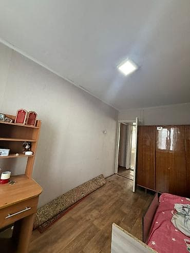 3 комнаты, 58 м², 104 серия, 4 этаж, Старый ремонт — 7