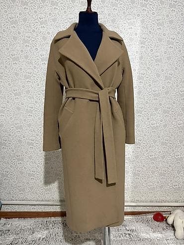 женские кардиганы пальто: Пальто-халат женское, классическое, бежевый верблюжий оттенок. - — 4
