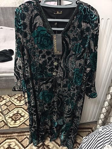 Новое бархатное изумрудное платье Gumanize, размер 56. - Длина макси