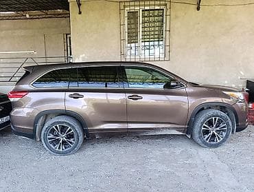 Унаа: Toyota Highlander: 2018 г., 3.5 л, Автомат, Бензин, Кроссовер — 1