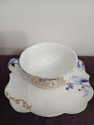 Чайная пара из тонкого фарфора: чашка с блюдцем. - Материал at lalafo.kg Чайная пара из тонкого фарфора: чашка с блюдцем. - Материал