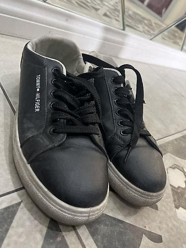 Мужские кроссовки, 38, 38.5, 39, Tommy Hilfiger, Б/у