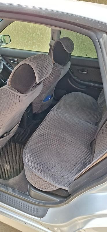 Subaru Legacy: 2001 г., 2.5 л, Автомат, Бензин, Седан — 8