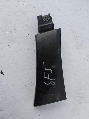 крыло субару: Накладка на переднее правое крыло Subaru Forester SG5, 2006 г. - — 1