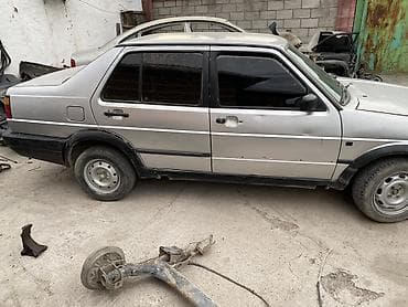Унаа сатуу: Volkswagen Jetta: 1989 г., Кол менен иштөөчү, Бензин, Седан — 3