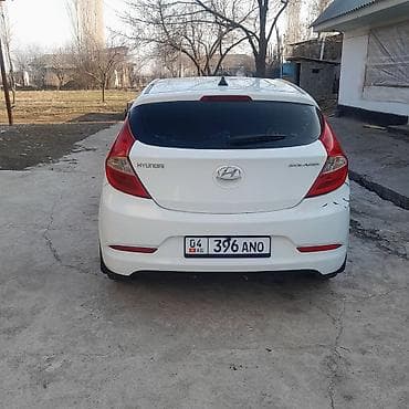 хундай старекс 1: Hyundai Solaris: 2014 г., 1.6 л, Кол менен иштөөчү, Бензин, Хетчбек — 4