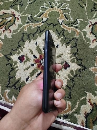 Техника жана электроника: Samsung Galaxy A04e, Колдонулган, 32 ГБ, түсү - Кара, 2 SIM — 3