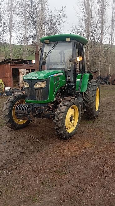 cls 55: Юто 904 год 2019 Колёсный трактор с кабиной, зелёного цвета. состояние — 3