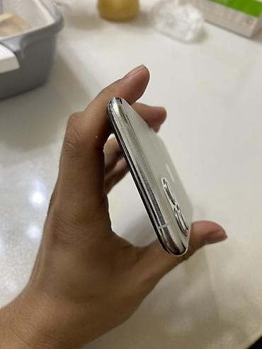 ipnone 13: IPhone 11 Pro, Б/у, 256 ГБ, Серебристый, Коробка, 73 % — 5