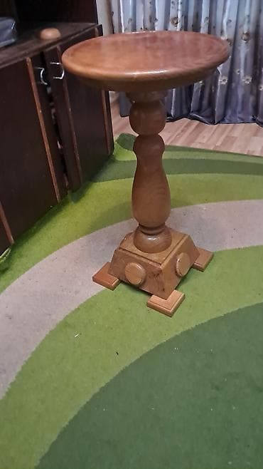 Деревянный круглый столик-подставка - Материал: массив дерева at lalafo.kg Деревянный круглый столик-подставка - Материал: массив дерева