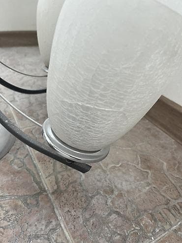 Люстры: Продаются люстры 500 сом за все три. Еще один двух ламповый отдам — 2