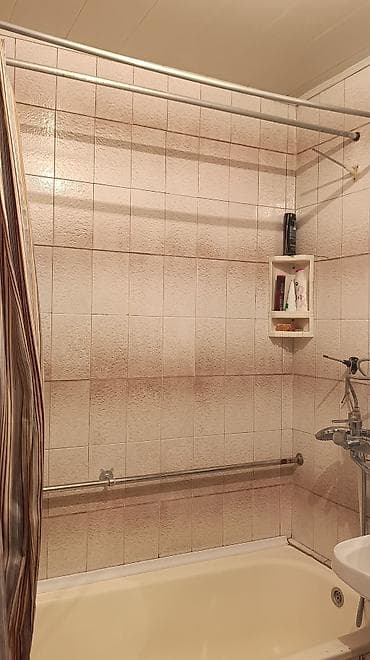 продаю квартиру 12 мкр: 2 комнаты, 53 м², 106 серия, 6 этаж, Старый ремонт — 7