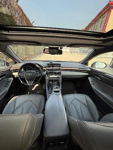дишевли машина: Toyota Avalon: 2019 г., 2.5 л, Типтроник, Гибрид, Седан — 9