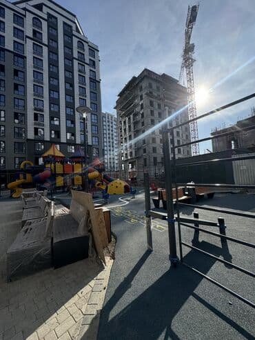 срочно продам квартиру в баку: 2 комнаты, 78 м², ПСО (под самоотделку) — 9