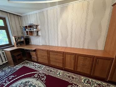 угль: Комплект офисной мебели, Б/у, Стул, Комод, Тумба, ДСП, Самовывоз, цвет - Коричневый — 1