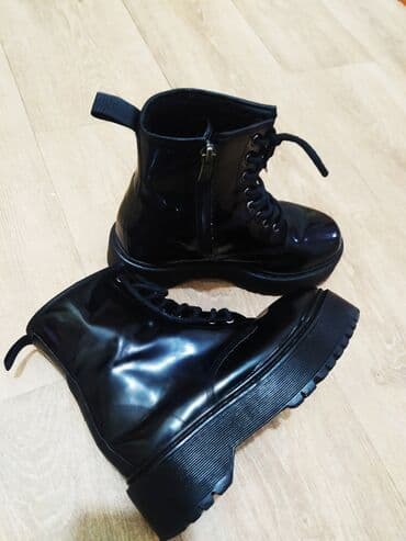 женская модельная обувь больших размеров: Женские лаковые ботинки на платформе в хорошем состоянии — 1