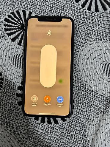 sony playstation 4 pro цена в бишкеке: IPhone 11 Pro, Б/у, 256 ГБ, Графит, Зарядное устройство, В рассрочку, 86 % — 4