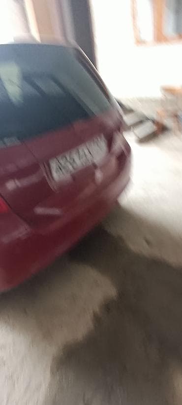 другая мото: Honda Fit: 2001 г., Вариатор, Бензин, Хэтчбэк — 3
